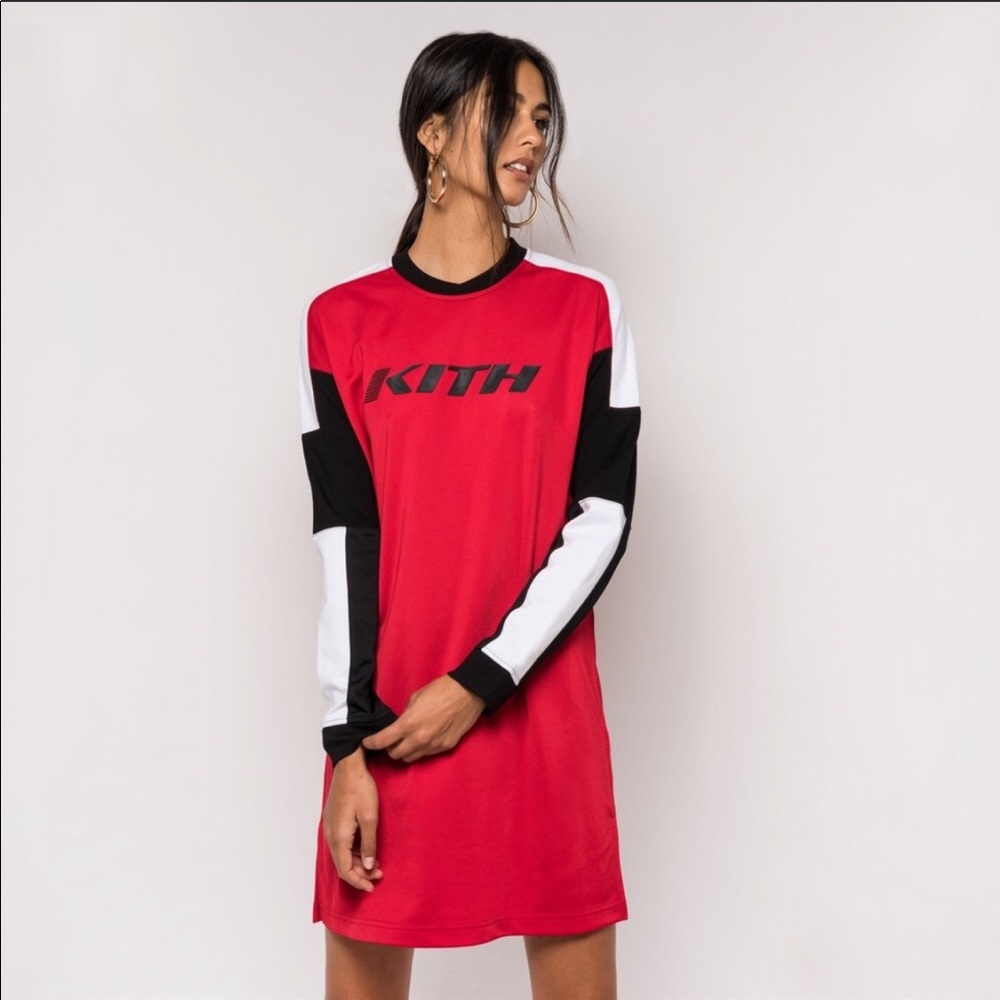 Kith dress size M
